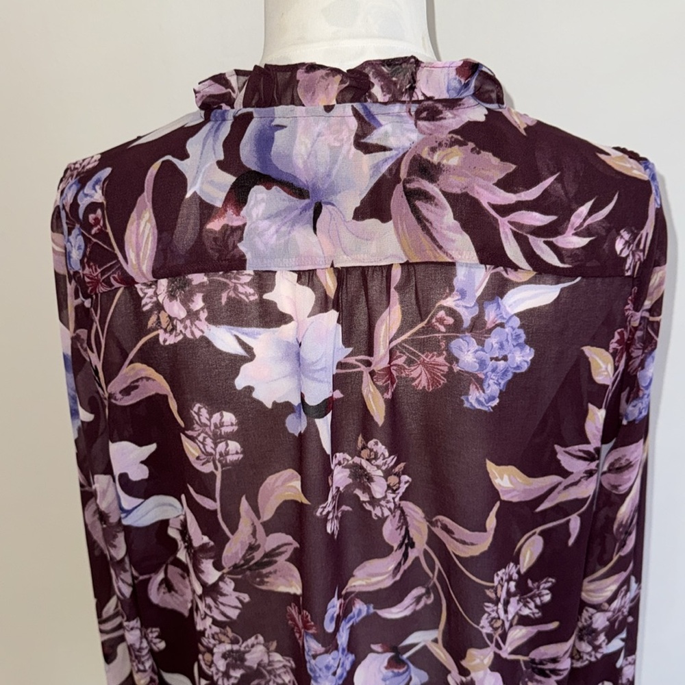 White House Black Market Long Sleeve Tie Neck Printed Blouse - Picture 6 of 10